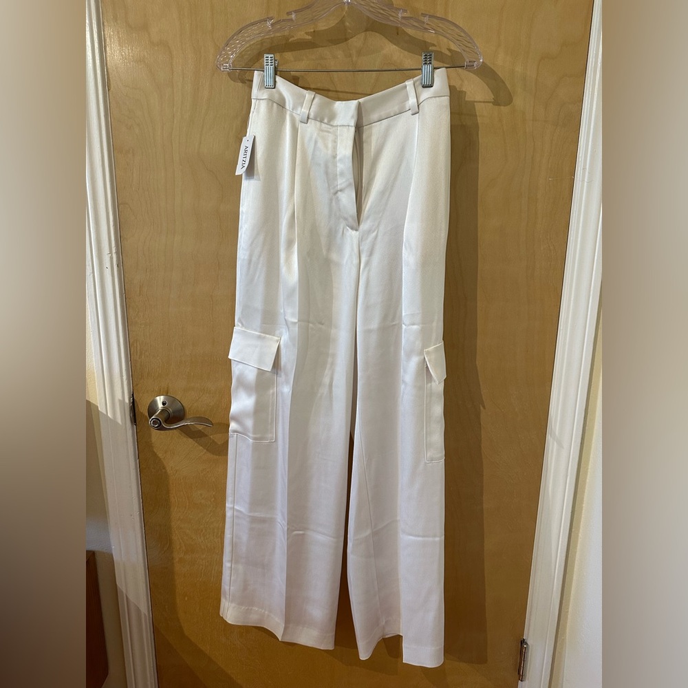 Aritzia Babaton Satin Cargo Pants Light Birch Off White Cream Outgoing Womens 2